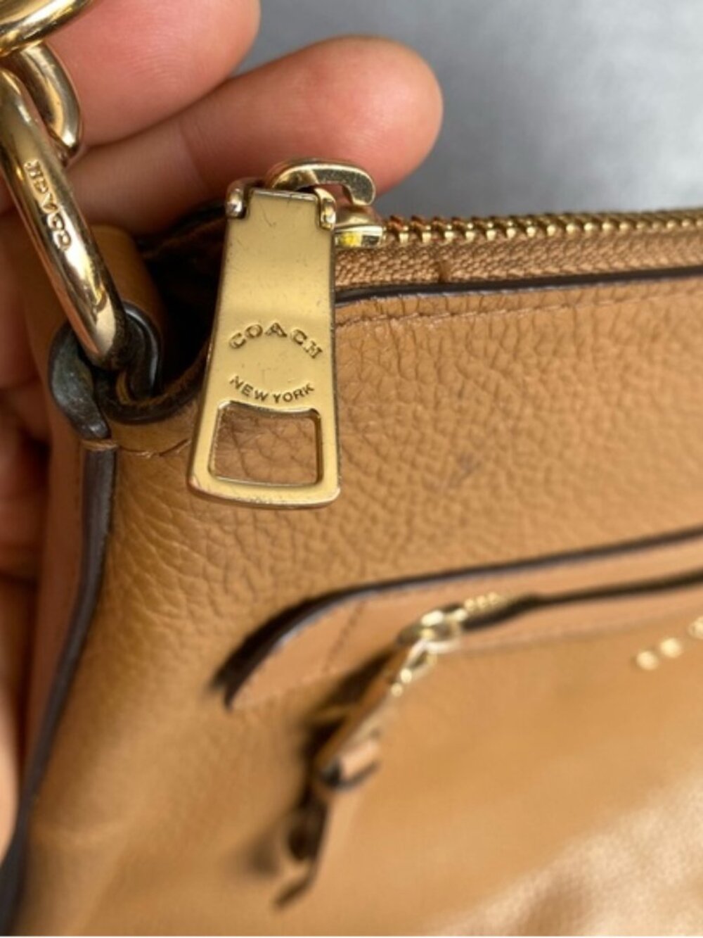 Coach Mae Crossbody Tan Pebbled Leather # F34823 GUC - Picture 6 of 12